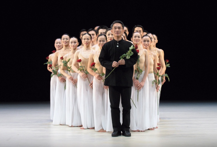 Lin Huaimin leads Cloud Gate dancers to the German Dance Art Festival / Photo by Shen Yu